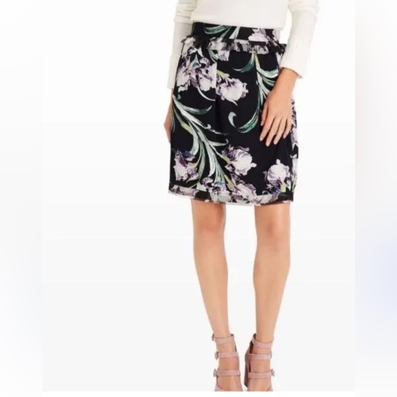 Club Monaco Floral Pencil Skirt Adamaris Iris Floral Print Size 10 Medium - Picture 1 of 13